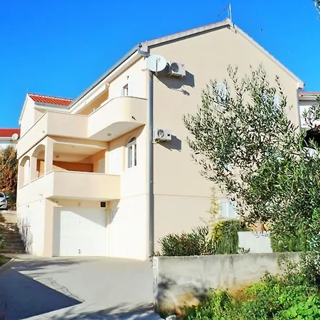 And Ciovo Guest house