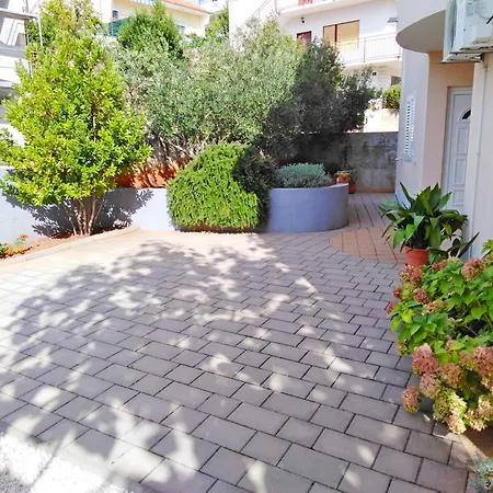 And Ciovo Guest house Okrug Gornji