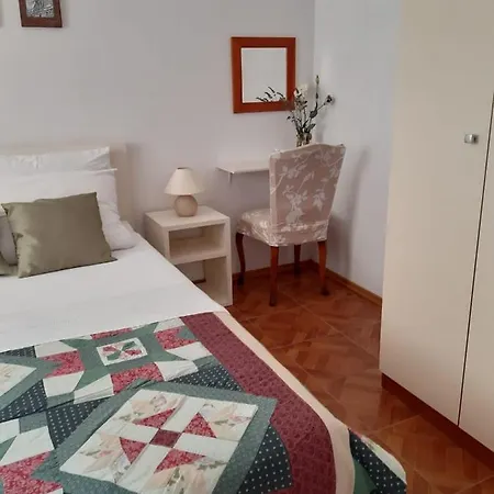 Guest house And Ciovo 3*