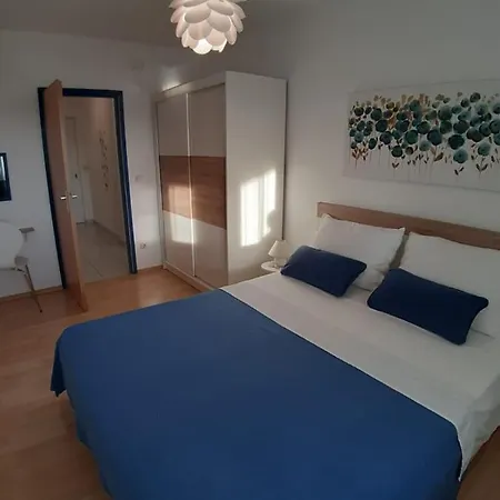 Guest house And Ciovo Okrug Gornji